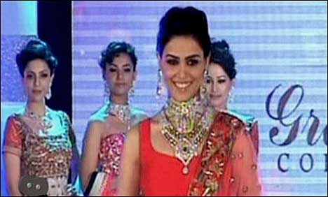 بھارت کے شہر ممبئی میں فیشن شو