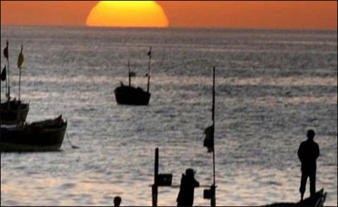 گڈانی کے ساحل پر لانچ ڈوب گئی، 12 ماہی گیر لاپتہ