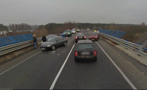 ہنگری: متعدد گاڑیوں میں تصادم، 3 افراد ہلاک،35 زخمی