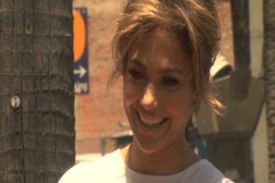 نیو یارک: ایک ہفتے سے جینیفر لوپیز کے گھر میں رہنے والا شخص گرفتار