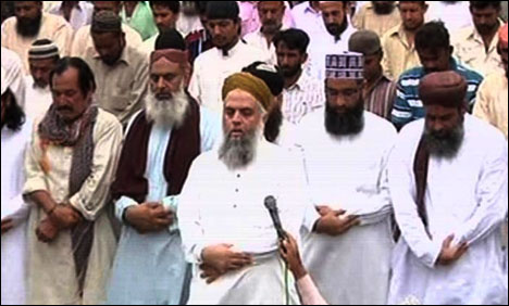 کراچی : سنی تحریک کے سیکٹر انچارج جاوید قادری کی نماز جنازہ ادا کر دی گئی