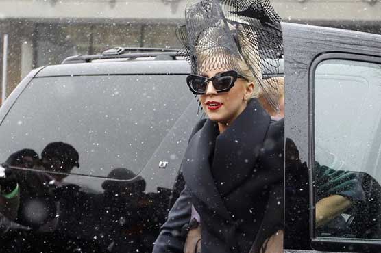 لیڈی گاگا نے اپنی آنے والی البم ‘آرٹ پاپ کا گانا’ ایپلاز ریلیز کر دیا