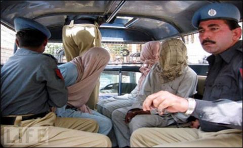 لاہور: طالبان کے نام پر بھتہ مانگنے والے 3 ملزمان گرفتار
