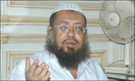 مفتی نعیم کی کراچی کو فوج کے حوالے کرنے کے مطالبے کی حمایت