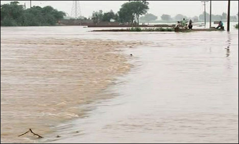 نارووال : سیلاب سے متاثرہ علاقوں میں محصور افراد کے پاس خوراک ختم