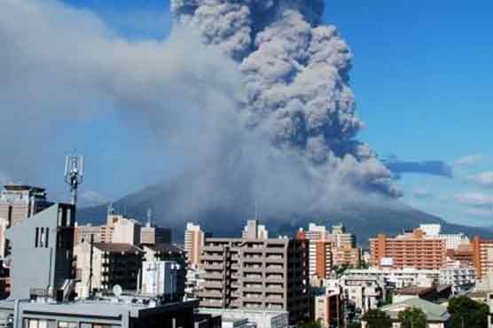 جاپان میں آتش فشاں نے راکھ اگلنا شروع کر دی