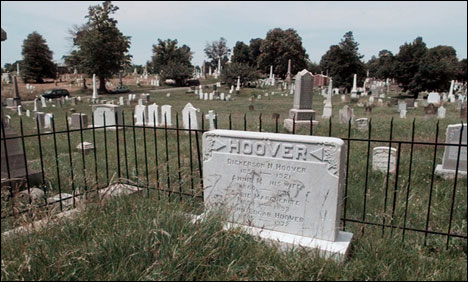 واشنگٹن میں تاریخی قبرستان کو بکریوں کی چراگاہ بنا دیا گیا