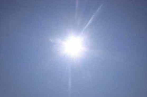 ملک کے بیشتر علاقوں میں موسم گرم اور مرطوب رہے گا