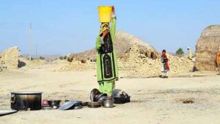 Awaran without assistance