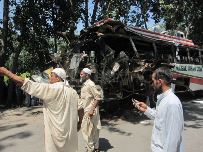 پشاور بس میں دھماکا : الطاف حسین کی جانب سے اظہار مذمت