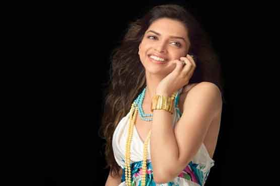 کترینہ کیف کمرشل سے آؤٹ، دیپکا نے 6  کروڑ کی ڈیل کر لی