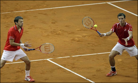 کینیڈا سربیا کو ڈبلز میچ میں شکست دیکر ڈیوس کپ کے سیمی فائنل میں