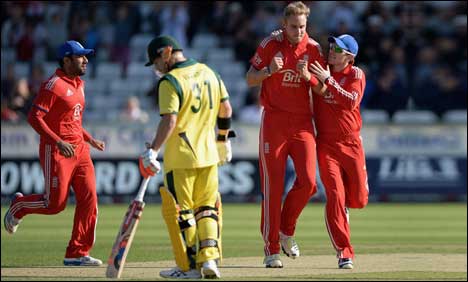 دوسرا ٹی 20 انٹرنیشنل : انگلینڈ نے آسٹریلیا کو ہرا دیا، سیریز 1-1 سے ڈرا