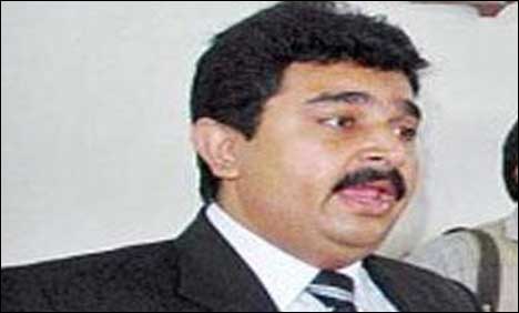 پورٹ اینڈ شنگ کی وزارت اکیلے کنٹینر نہیں نکال سکتی، کامران مائیکل