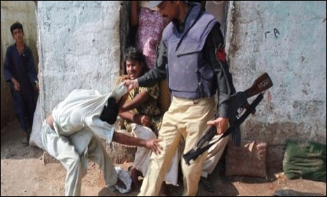 کراچی میں رینجرز کی ٹارگٹڈ کارروائیاں ،21 ملزمان گرفتار اسلحہ بر آمد