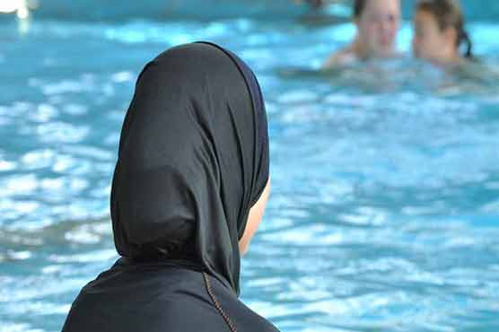 جرمنی : مسلمان طالبات کیلئے تیراکی کی تعلیم لازمی