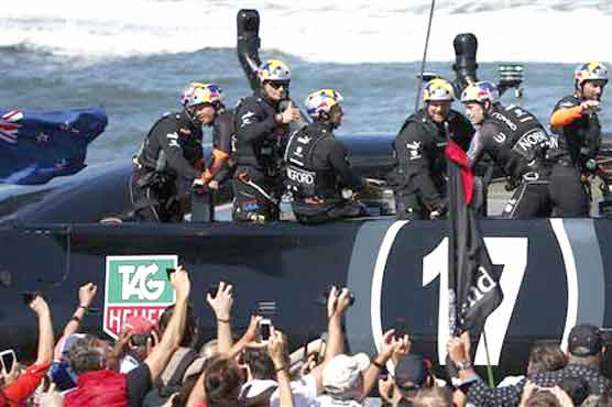 امریکہ سیلنگ کپ فائنلز، اوریکل ٹیم کے ٹائٹل حاصل کرنے کی امیدیں زندہ