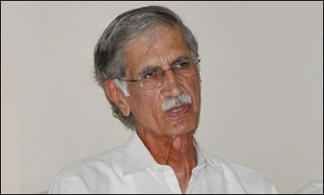 پرویز خٹک نے میڈیکل سپرنٹنڈنٹ اور کیجولٹی میڈیکل آفیسرمعطل کردیا