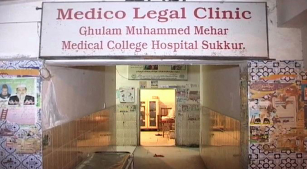 سکھر: ٹرک، کار اور رکشے میں ٹکر، بچے سمیت 4افراد جاں بحق