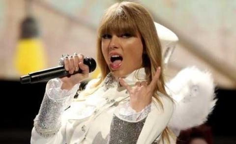 ٹیلر سوئفٹ 2 ورلڈ ریکارڈ اپنے نام کرنے میں کامیاب