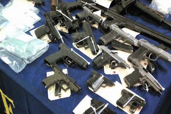 کراچی میں رضاکارانہ طور پر اسلحہ جمع کرانے کی مہلت ختم