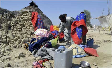 آواران زلزلہ متاثرین کو روٹی، پانی، ادویات کی کمی کا سامنا