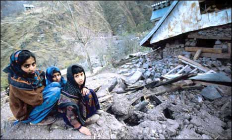 آواران کے زلزلہ متاثرین ایام عید میں بھی بے یارو مددگار