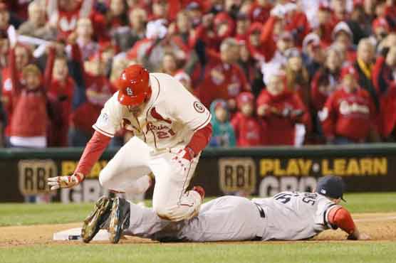 امریکا بیس بال ورلڈ سیریز،بوسٹن نے کارڈینلز کو 2-4 سے ہرا دیا