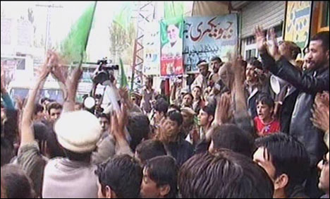 اسکردو اور گھانچے کی نشستوں پر ضمنی انتخابات کیلئے پولنگ جاری