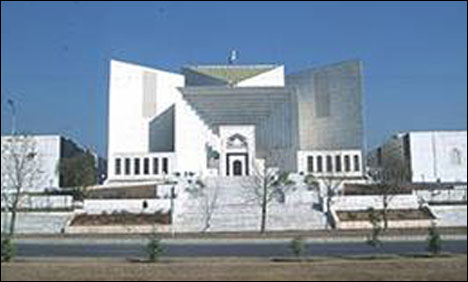 حساس اداروں کی ساکھ کا خیال ہے ورنہ ہر افسر کو طلب کرسکتے ہیں، چیف جسٹس