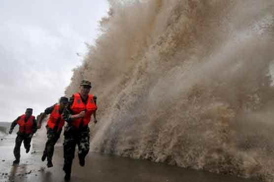 چین میں سمندری طوفان کے بعد بارشوں نے تباہی مچا دی