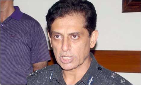 پاکستان بچانے کیلئے ایڈیشنل آئی جی شاہد حیات کو ہٹایا جائے، رابطہ کمیٹی