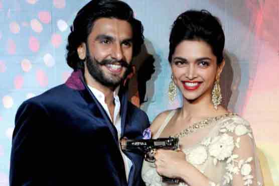 دپیکا اور ہیرو رنویر سنگھ میں دوستی بڑھنے لگی