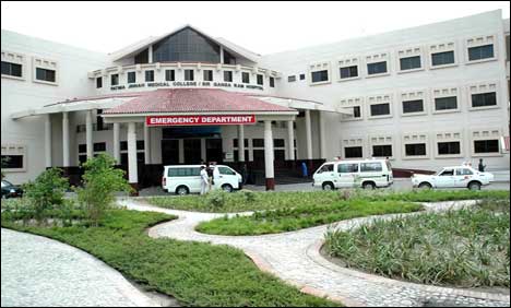 لاہور : گنگا رام اسپتال میں بچے کی اغوا کی کوشش ، ملزم گرفتار