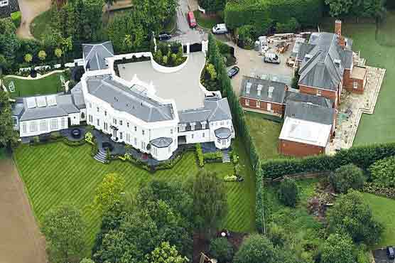 فٹبال کھلاڑی جان ٹیری کے خوابوں کا محل تیار