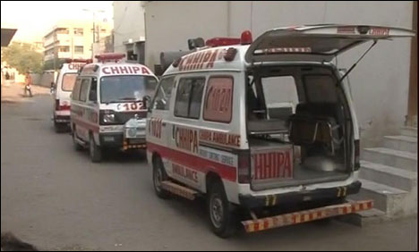 کراچی کے علاقے سپر ہائی وے سے تین افراد کی لاشیں برآمد