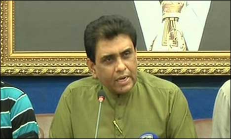 حکمران بلدیاتی انتخابات کو پس پشت ڈالنا چاہتے ہیں، خالد مقبول