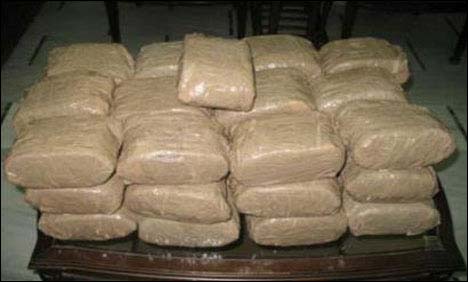 خیبر ایجنسی : سیکورٹی فورسزکی کارروائی، چرس سے بھرا ٹرک پکڑا گیا، 8 گرفتار