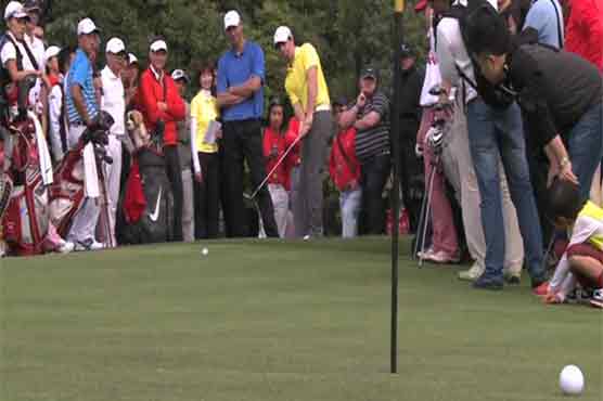 میکلرائے چین میں ننھے بچوں کی کوچنگ کرنے لگے