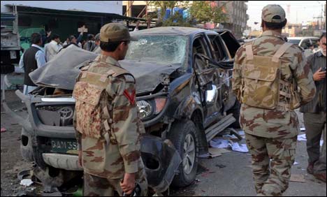 کوئٹہ : لیاقت بازار میں بم دھماکا، ہلاکتوں کی تعداد سات ہو گئی