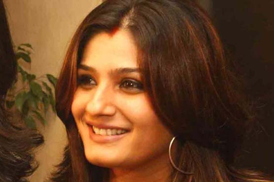 بالی وڈ حسینہ روینا ٹنڈن کی آج 39 ویں سالگرہ