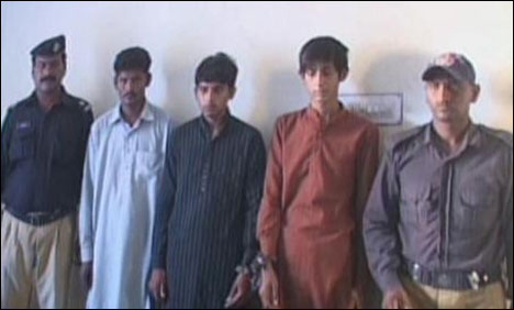 بہاولپور: اسٹریٹ کرائمز میں ملوث اسکول کے 3 طالبعلم گرفتار