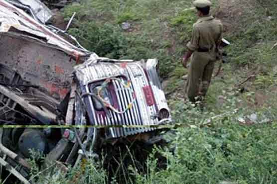 آسام : ٹرک اور وین میں تصادم 28 افراد ہلاک ، 20 زخمی