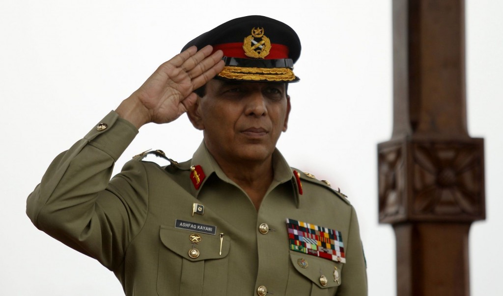 ریٹائرمنٹ کے دن تک کیانی کا کیریئر 42 برسوں اور تین ماہ پر محیط