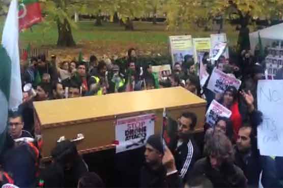PTI Activist Demonstrate