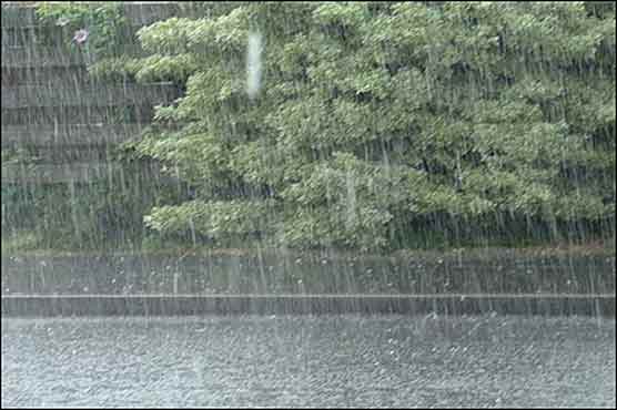 ملک کے مختلف علاقوں میں بارش کے بعد سردی میں اضافہ