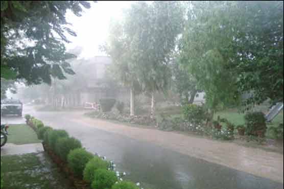 آئندہ 24 گھنٹے میں ملک بھر میں سرما کی بارشیں ہونے کا امکان