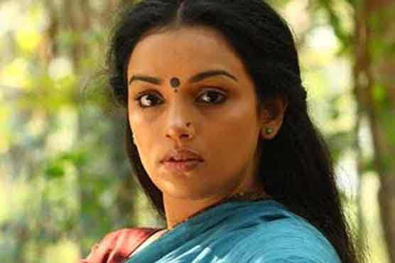 شویتا مینن کا سینئر سیاستدان پر جنسی ہراساں کرنے کا الزام