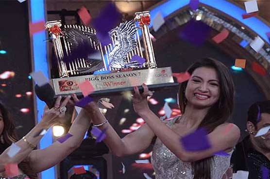 گوہر خان نے ریئلٹی شو بگ باس کا ساتواں سیزن جیت لیا