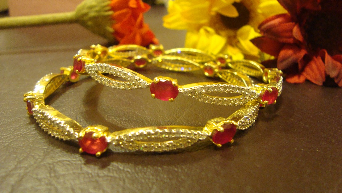 کراچی: سونا 100 روپے کمی کے بعد فی تولہ 51  ہزار 100 روپے